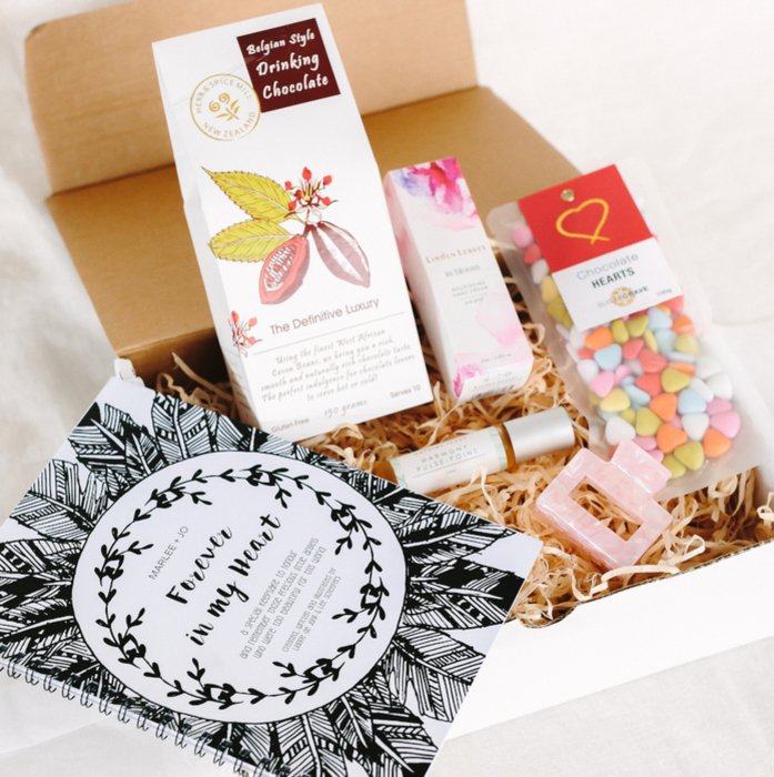 Dream Designs Pregnancy Gift Box